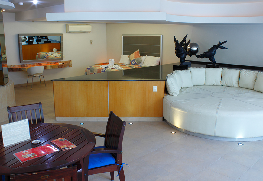 Suite de lujo en Querétaro con alberca privada